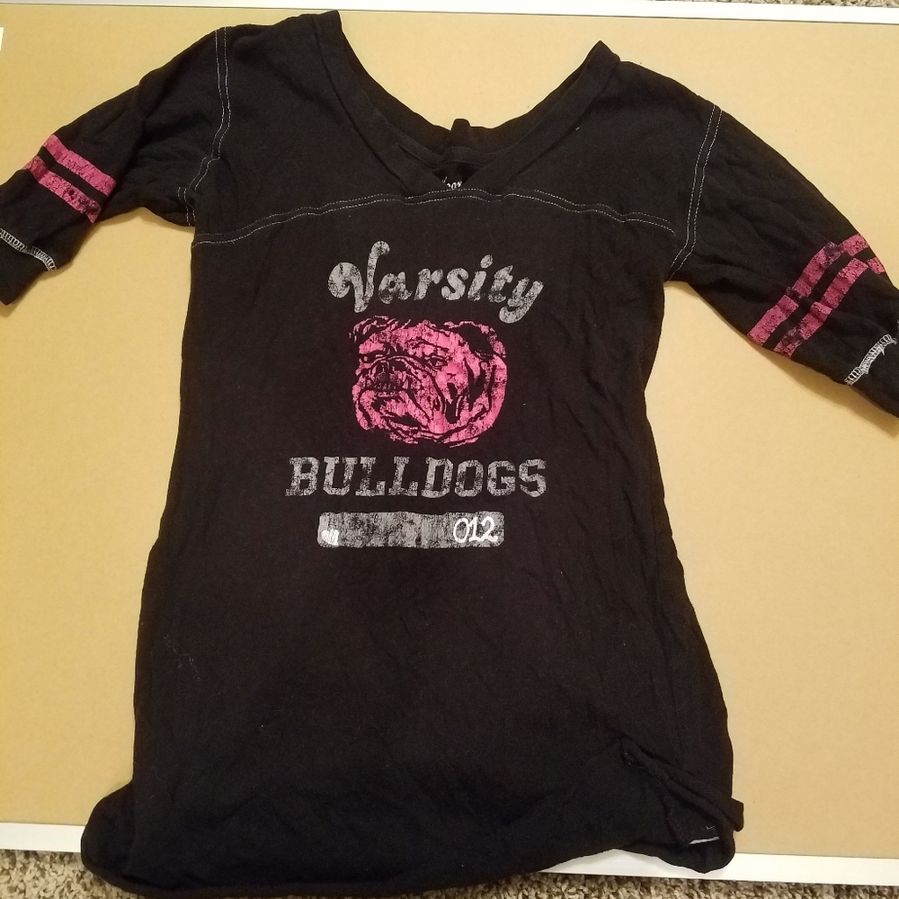 Mid sleeve shirt